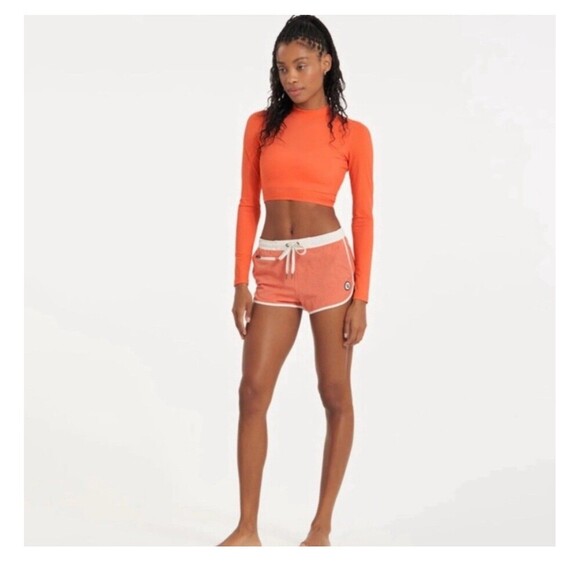 VUORI Dune Crop Swim Top Size XS Grapefruit Orange NEW Long Sleeve Rash Guard - Picture 6 of 10